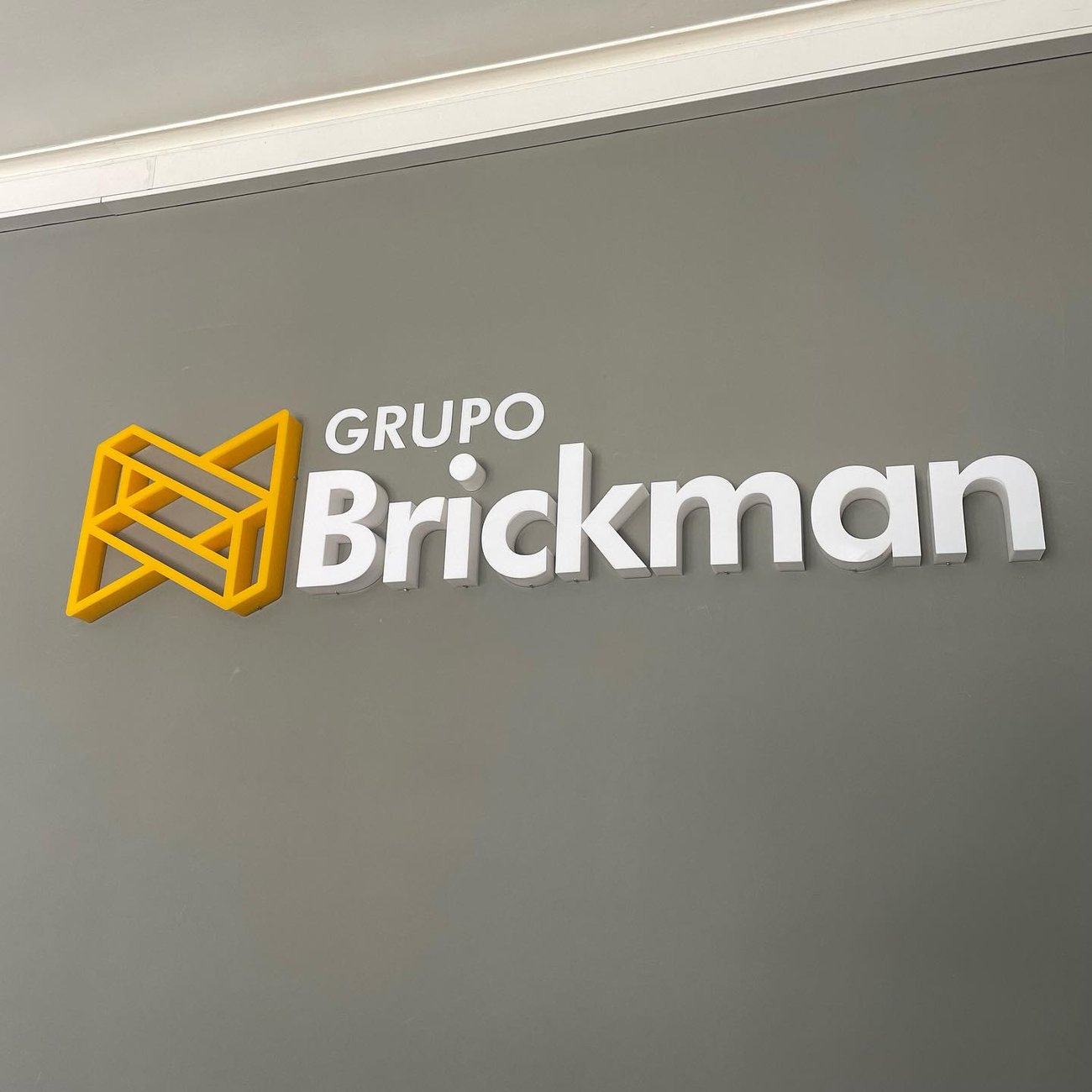 Logotipo Corporativo en Acrílico Luminoso 3D - Imagen 1