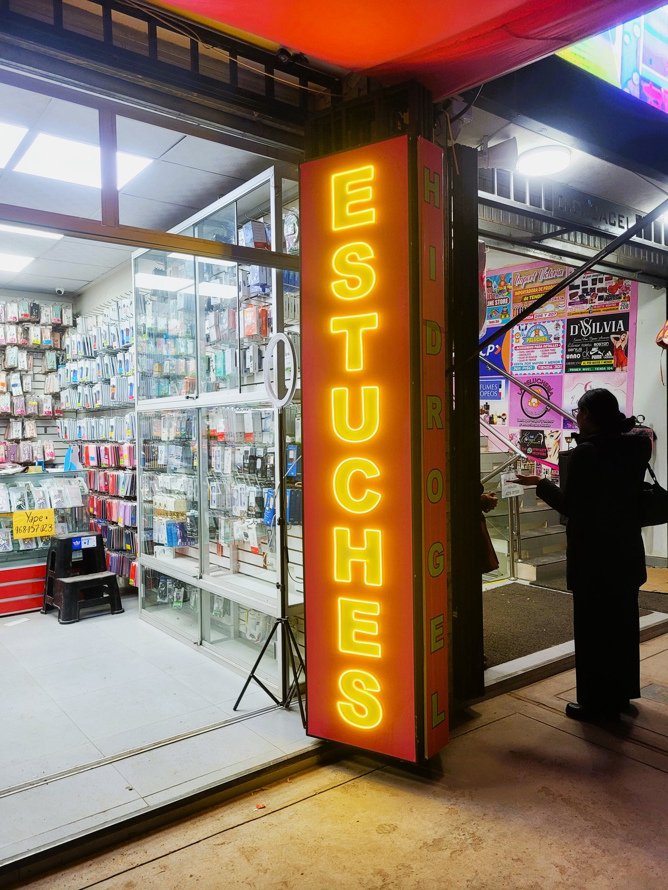 Esquinero Jalavista en Neón LED - Imagen 1