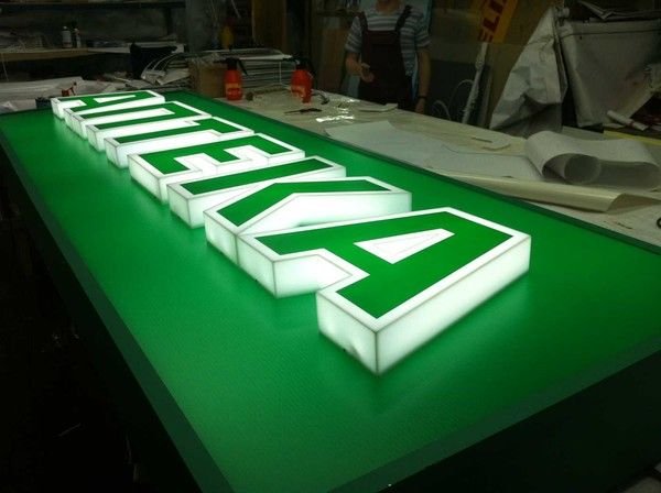 Letrero 3D en Puro Acrílico para Fachada - Imagen 1