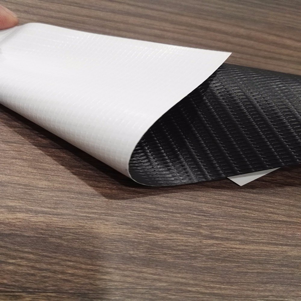 Banner Blackout – Bannerde Alta Densidad con Bloqueo de Luz - Imagen 2